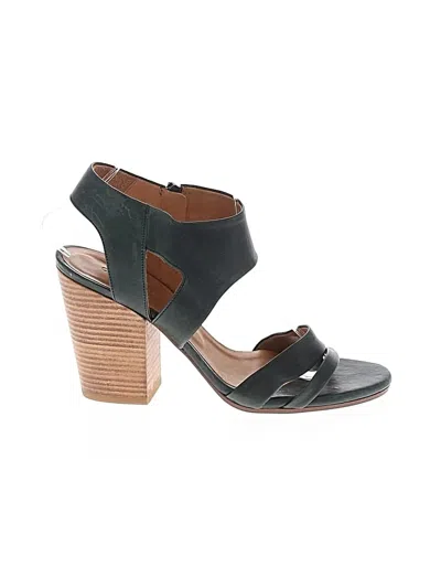 Pre-owned Coclico Sandals In Green