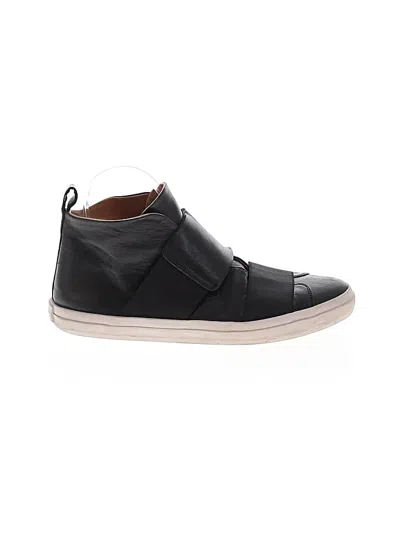 Pre-owned Coclico Sneakers In Black