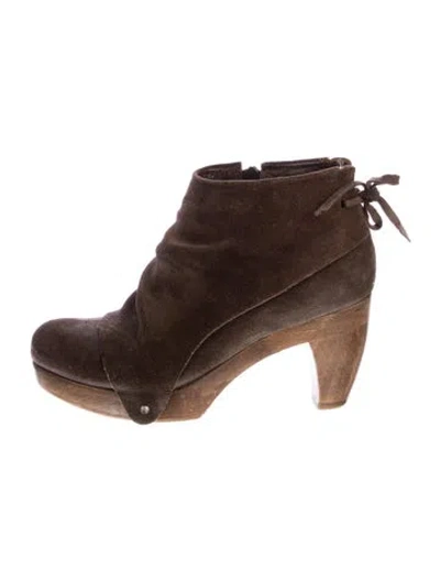 Pre-owned Coclico Suede Pumps In Brown