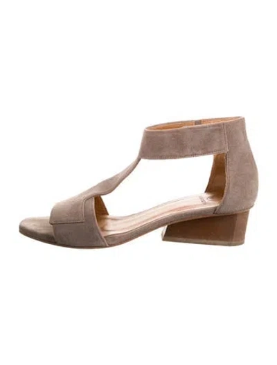 Pre-owned Coclico Suede T-strap Sandals In Neutral