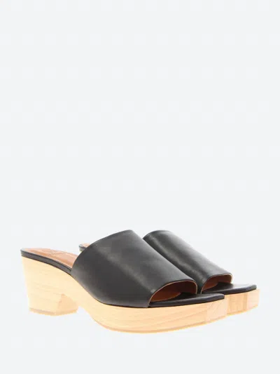 Coclico Women's Mist Clog In Black