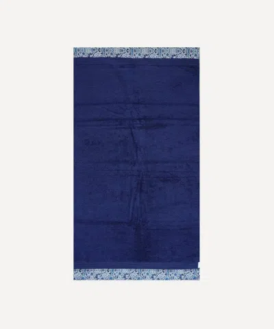 Coco & Wolf Lodden Border Edge Bath Towel In Blue