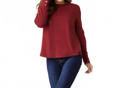 Coco + Carmen Alexis Super Soft Top With Snap Cuff In Redwood