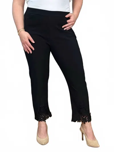 Coco + Carmen Georgie Lace Detail Capris Pants In Black