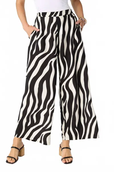 Coco + Carmen Gracie Wide Leg Flowy Pant In Black/taupe