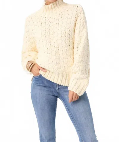 Coco + Carmen Kelok Chunky Loose Knit Sweater In Ivory In Blue