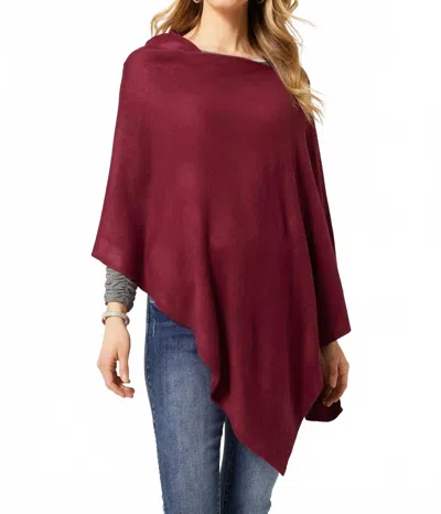 Coco + Carmen Lightweight Versatile Poncho In Raspberry In Burgundy
