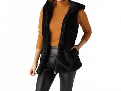 Coco + Carmen Lyric Faux Fur Hooded Vest In Black