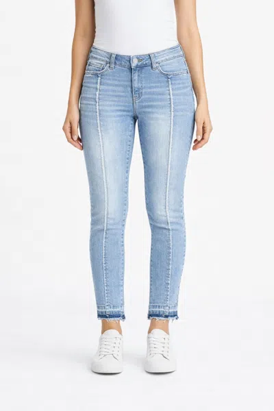 Coco + Carmen Omg Boyfriend Ankle Cut Jeans In Light Denim In Blue