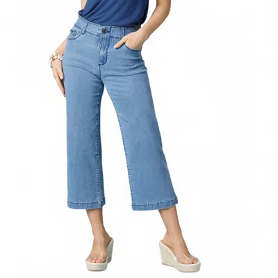 Coco + Carmen Omg Zoeyzip Wide Leg Capri In Medium Denim In Blue