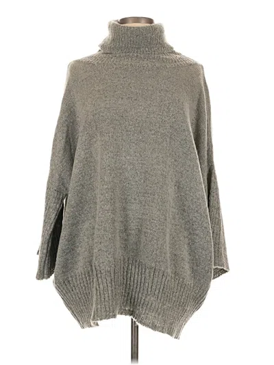 Coco + Carmen Turtleneck Sweater In Gray