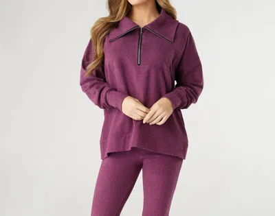 COCO + CARMEN WEEKEND BRUSHED HALF ZIP COLLAR TOP IN BERRY