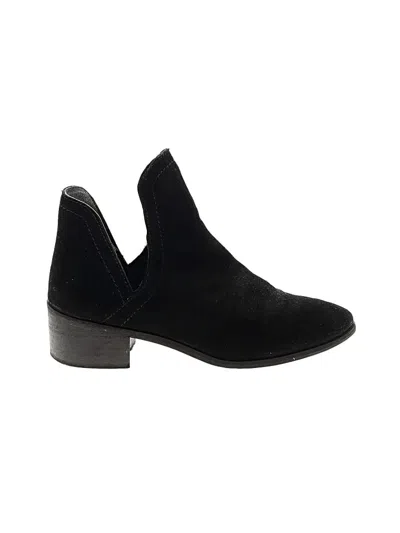 Pre-owned Coconuts By Matisse Ankle Boots In Black