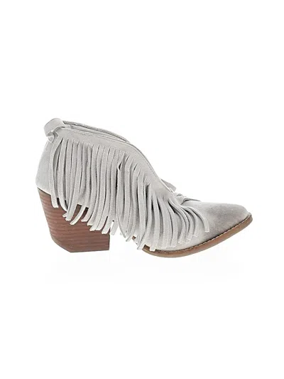 Pre-owned Coconuts By Matisse Ankle Boots In Gray