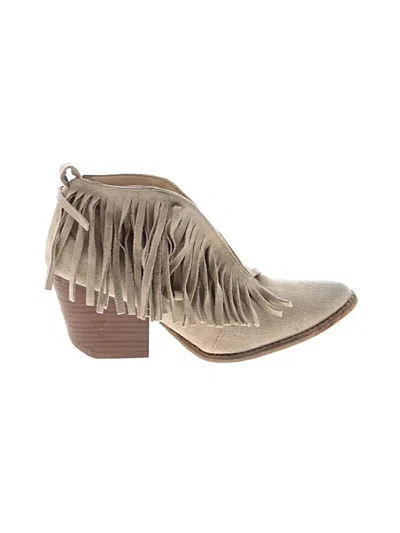 Pre-owned Coconuts By Matisse Ankle Boots In Tan