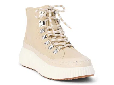 Coconuts By Matisse Trek Bootie In White