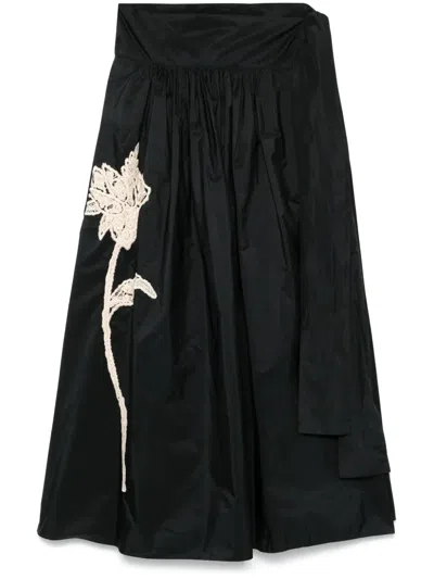 Co.go Floral-embroidery Maxi Skirt In Black