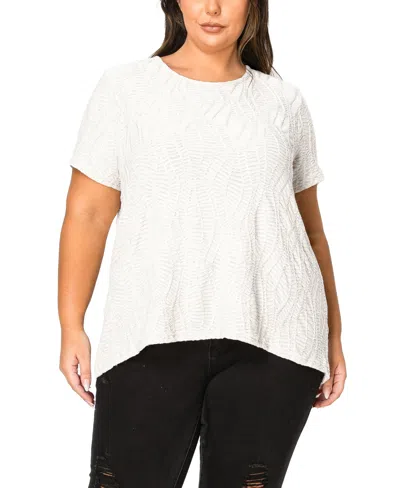 Coin 1804 Plus Size Spiral Wave Texture Short Sleeve Button Back Top In Ivory