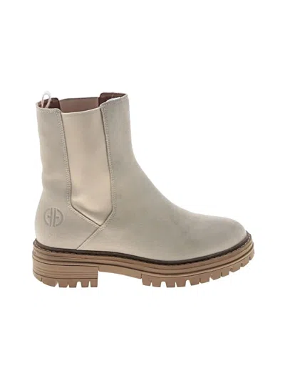 Pre-owned Cole Haan Boots In White