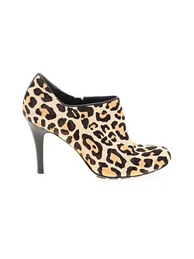 Pre-owned Cole Haan Heels In Ivory
