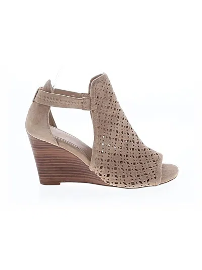 Pre-owned Cole Haan Wedges In Tan