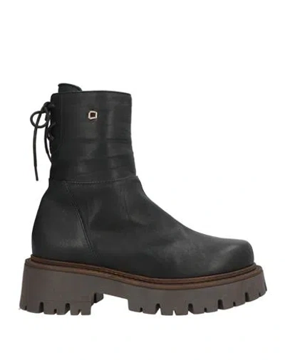 Collection Privèe Collection Privēe? Woman Ankle Boots Black Size 8 Leather