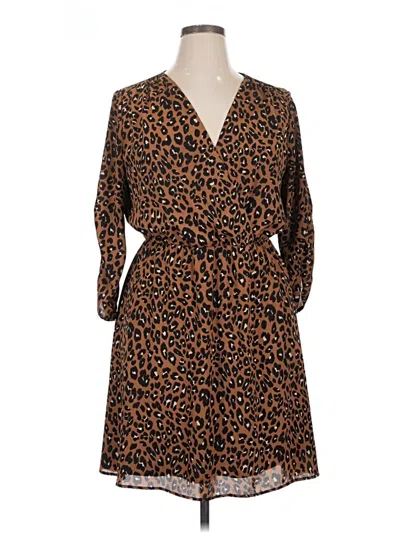 Pre-owned Collective Concepts Casual Dress In Brown