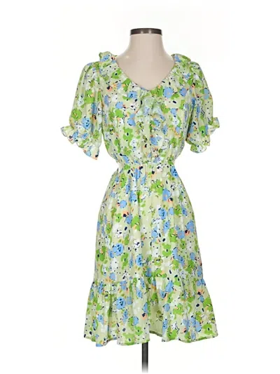 Pre-owned Collective Concepts Casual Dress In Green