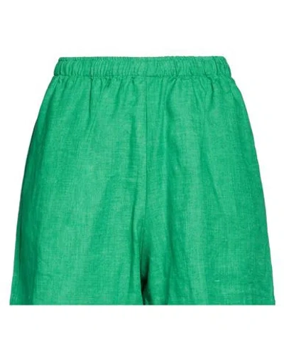 Colorful Standard Woman Shorts & Bermuda Shorts Green Size M Linen