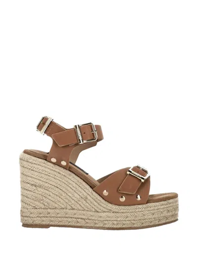 Colors Of California Capri Buckle-detail Wedge Sandals In Brown