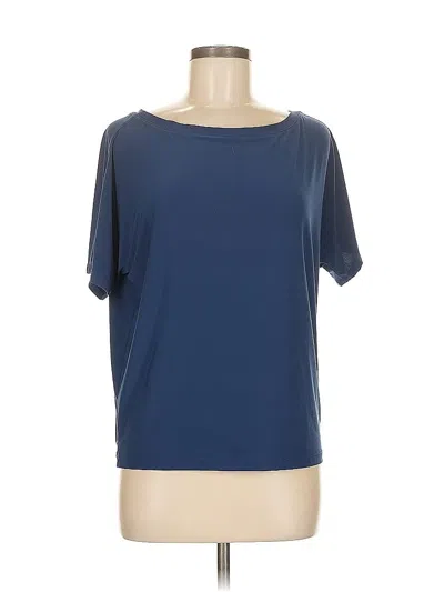 Pre-owned Colour Eighteen Active T-shirt In Blue
