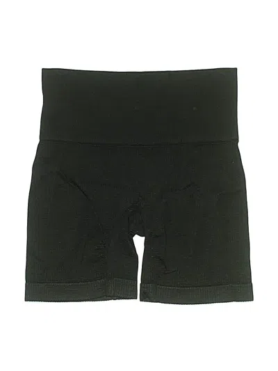 Pre-owned Colsie Athletic Shorts In Green