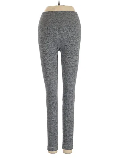 Pre-owned Colsie Leggings In Gray