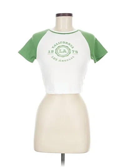 Pre-owned Colsie Short Sleeve T-shirt In Green