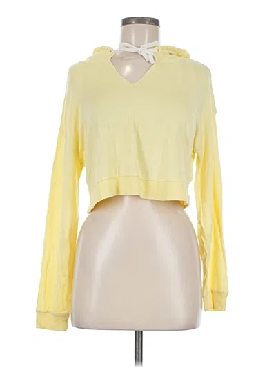 Pre-owned Colsie Sweatshirt In Yellow