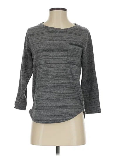 Pre-owned Columbia 3/4 Sleeve T-shirt In Gray