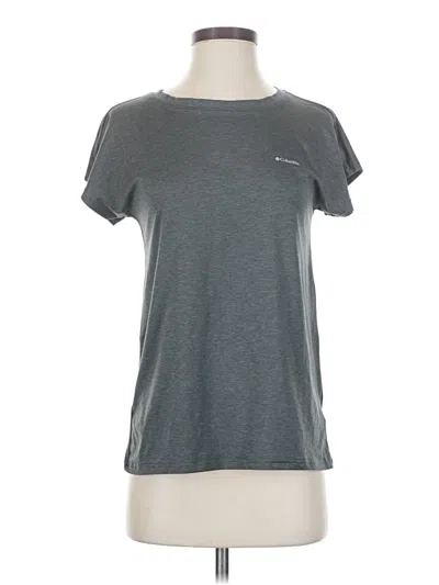 Pre-owned Columbia Active T-shirt In Gray