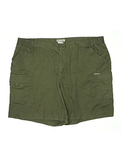 Pre-owned Columbia Cargo Shorts In Green