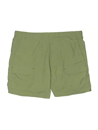 Pre-owned Columbia Cargo Shorts In Green
