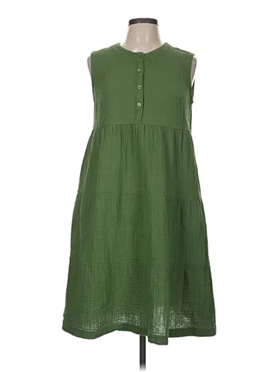 Pre-owned Columbia Casual Dress In Green
