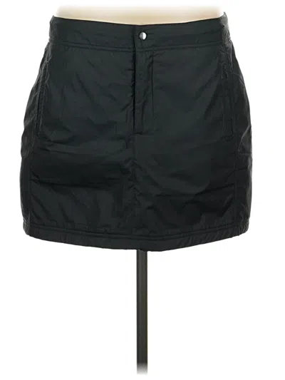 Pre-owned Columbia Casual Skirt In Black