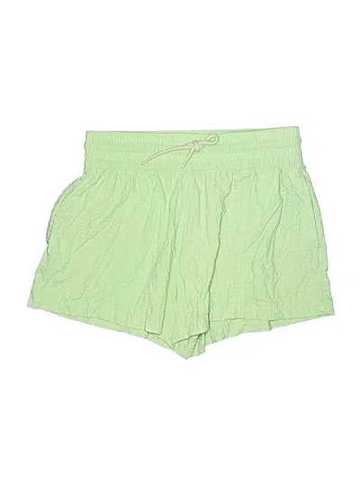Pre-owned Columbia Shorts In Green