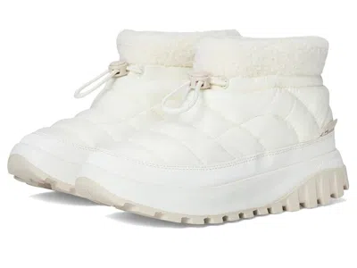 Columbia Snowtrot Shorty In White