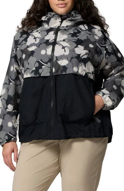 Columbia Spire Valley Print Water Repellent Windbreaker In Black