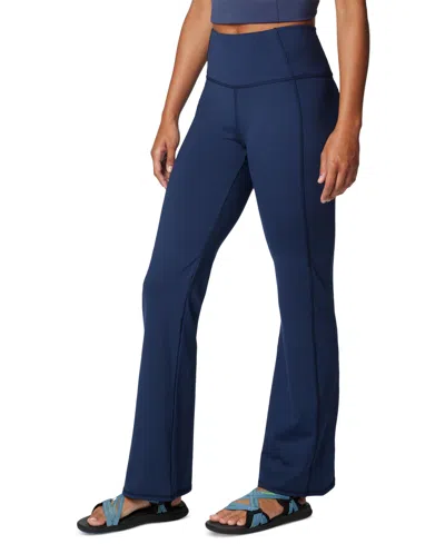 Columbia Women's Boundless Trek Bootcut Leggings In Collegiate Navy