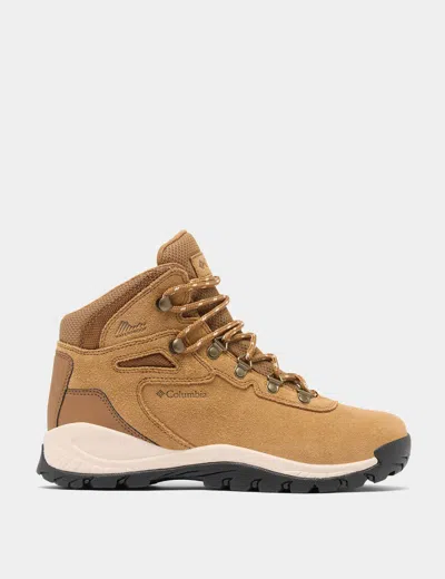 Columbia Women's Newton Ridge Plus Waterproof Amped Hiking Boot