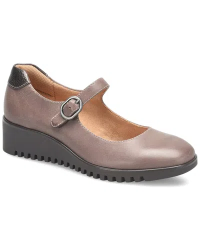 Comfortiva Debbie Leather Flat