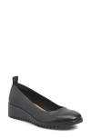 Comfortiva Dillon Leather Flat In Black