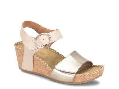 Comfortiva Eldorah Wedge Sandal In Multi