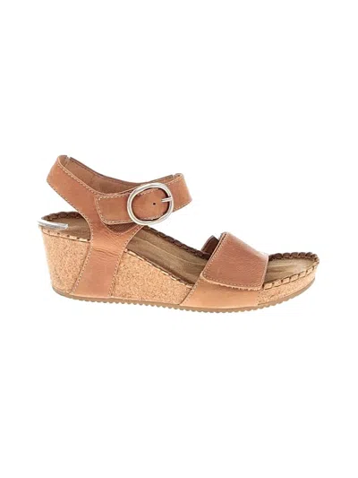 Pre-owned Comfortiva Wedges In Tan
